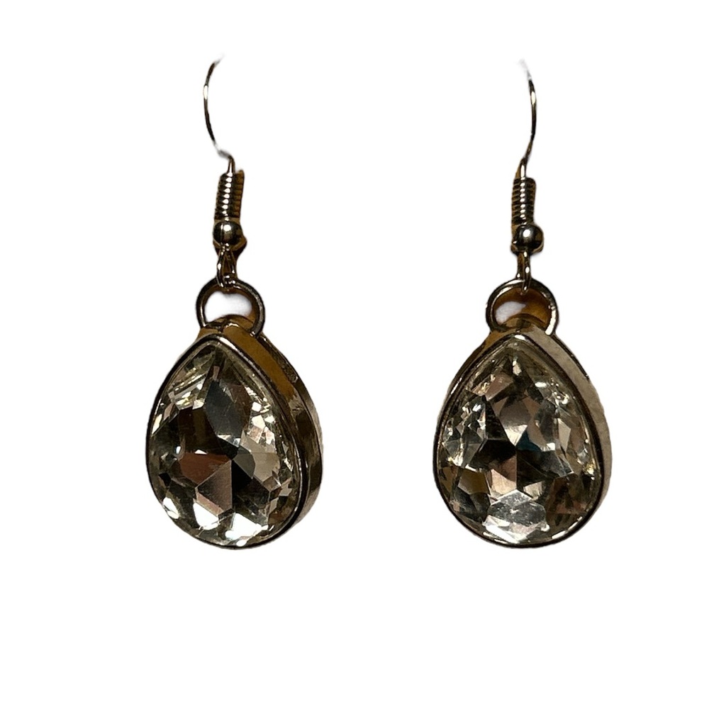 Elegant Silver Teardrop Earrings